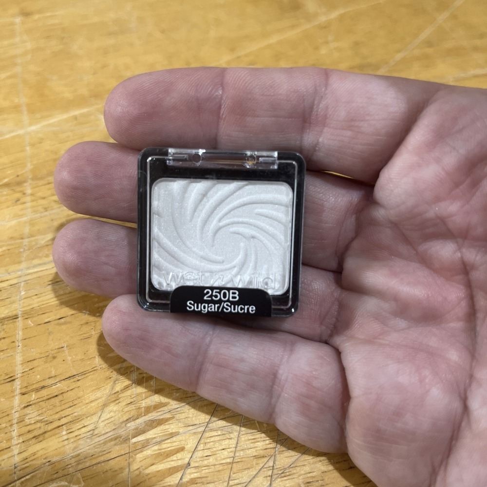 Wet N Wild Eye Shadow - 250B Sugar New/sealed‎